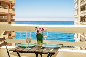 The first line of the sea Apartment